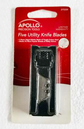 Dt5208 Apollo Five Utility Knife Blades