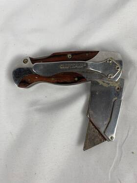 24sl1-15 Craftsman Folding Razor Blade Knife