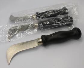 52211 D. Harrington & Son Lot 3 Dexter 3-1/2 Inch Linoleum Knife Curved Utility Black Handle New Old Stock 8