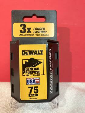 Dwht11004-7 Dewalt - Induction Hardened Utility Blades Dispenser Of 75