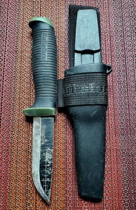 380270 Hultafors - Ok4 Outdoor Knife Fixed Blade Black And Green With Sheath Used