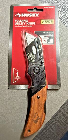 Husky 445006660613 Wood Handle Folding Lock-back Utility Knife Brand New Husky 445006660613 Wood Handle Folding Lock-back Utility Knife Brand New