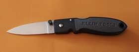 44002 Klein Tools Lightweight Lockback Knife 2-3/8-inch Drop Point Blade