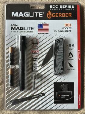 Sp32trk Mag-lite Mini Maglite Led Flashlight And Gerber Us1 Pocket Folding Knife Factory Sealed Set