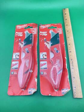 Milwaukee 48-22-1901 Lot Of 2 New Fastback Flip Utility Knife With Clip Nos Milwaukee 48-22-1901 Lot Of 2 New Fastback Flip Utility Knife With Clip Nos