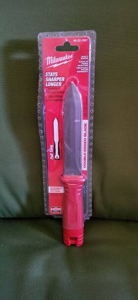 M48-22-1927 Milwaukee 48-22-1927 Duct Knife With 5.5 Inch Blade And Sheath M48-22-1927 Milwaukee 48-22-1927 Duct Knife With 5.5 Inch Blade And Sheath