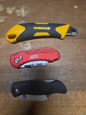 Olfa L7-al Lot Of 3 Knives 2 Utility And 1 Safety Knive X-design