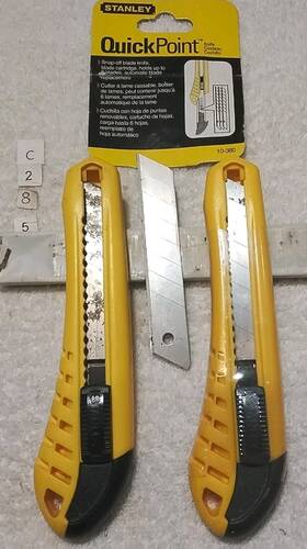 Stanley 076174103809 10-380 18mm Quick Point Retractable Snap-off Knife Set Inch Made In England