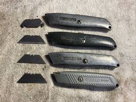 10-599 Stanley Vintage Utility Knives Lot Of 4 - With 20 Extra Blades