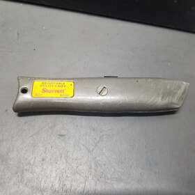 63182 Starrett Adjustable Utility Knife S01
