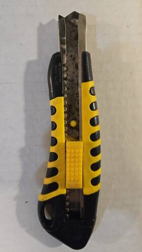 Tool Bench Hardware 17958-2011 Retractable Box Cutte And Utility Knife