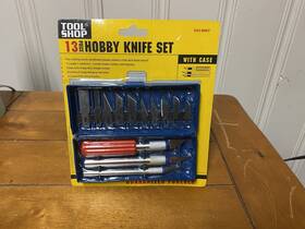 243-8997 Tool Shop 13-piece Hobby Knife Set Brand New Still In Box