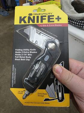 Tu6780 True Utility Knife Folding Stores 2 Extra Blades Yellow