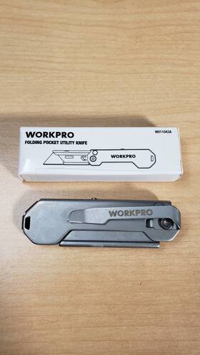 W011043as Workpro Folding Pocket Utility Knife