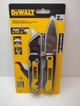 New Dewalt Push And Flip Folding Utility & Pocket Knife Set DWHT10997. Fixed Price $15.99.