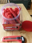True Value 704526 Point 18MM Adjustable Snap Off Utility Razor Knife - 20 Pack. Fixed Price $45.93.