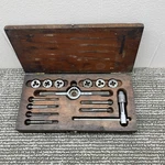 Vintage Blue Point Tap And Die Set Td 2500 4-36 To 12-24 Size Range 61747 94. Fixed Price $42.74.
