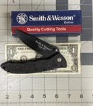 Smith & Wesson 24-7 Linerlock Pocket Knife CK35. Fixed Price $24.97.