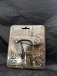Realtree Xtra Camo Pocket Knife With Free Auto Decal. Fixed Price $21.00.