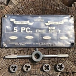 Globemaster Pc Die Set 60785 National Fine 1/4 5/16 3/8 1/2 Nf W/holder Handle. Fixed Price $24.95.