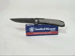 Smith & Wesson Folding Blade Pocket Knife 95 SW609-W Open Box / Unused. Fixed Price $15.00.