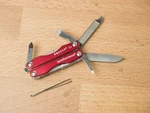 Leatherman Squirt S4 Multi-tool Red. Fixed Price $35.00.