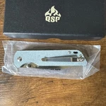 Qsp Knife Parrot Linerlock Denim V2 QS102-F New Open Box. Fixed Price $32.00.